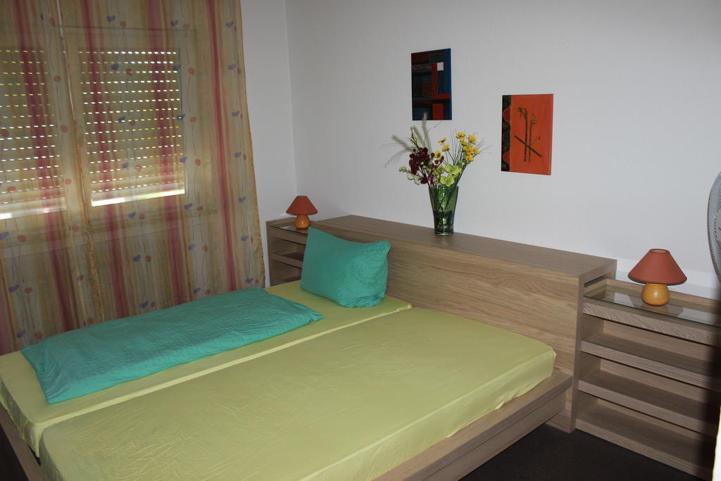 Hotel-Zahringerstube Neuenburg am Rhein Room photo